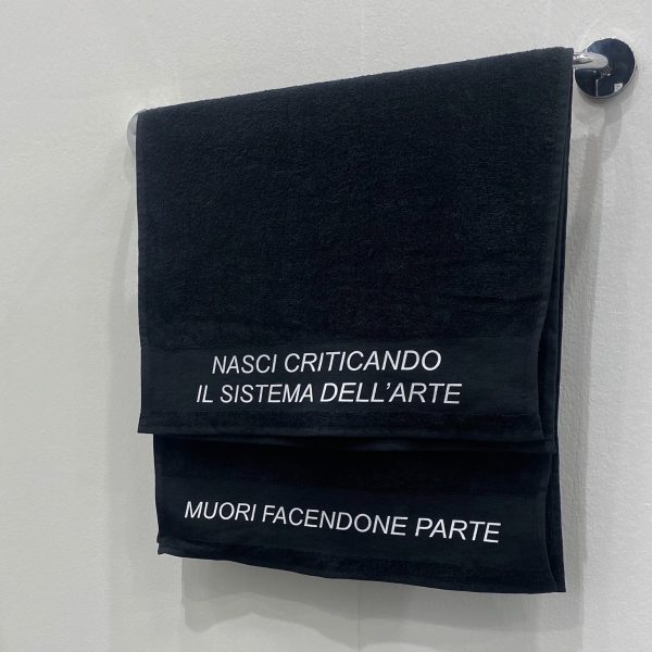 Nasci criticando il sistema dell'arte / muori facendone parte <br><h5> Giulio Alvigini </h5>